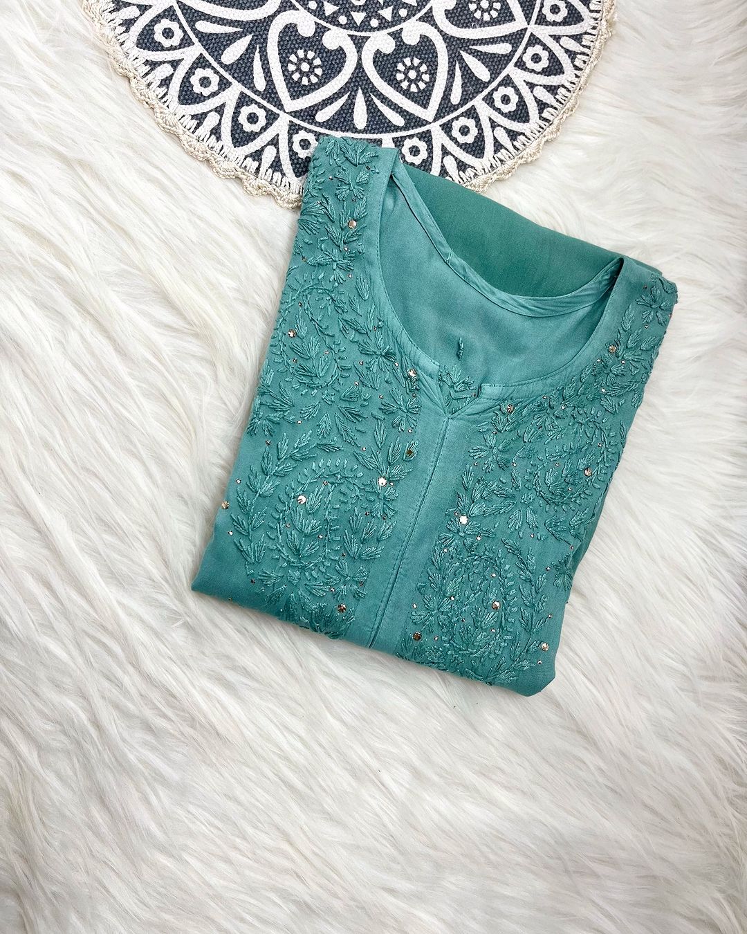 Saaz Rayon Chikankari Straight Kurta With Mukaish Work