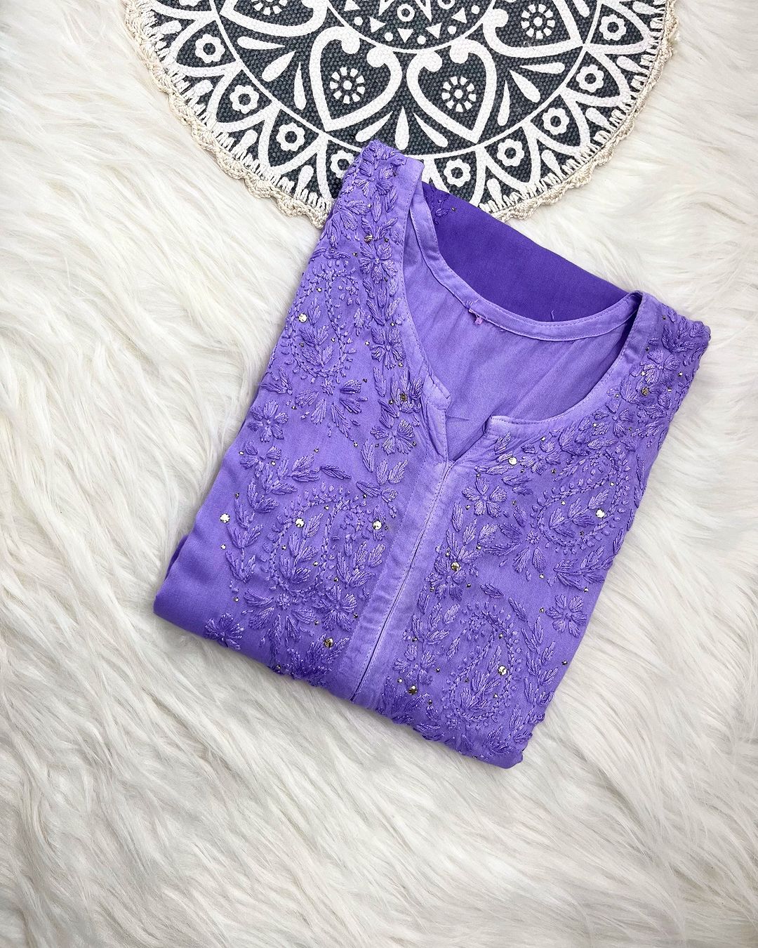 Saaz Rayon Chikankari Straight Kurta With Mukaish Work