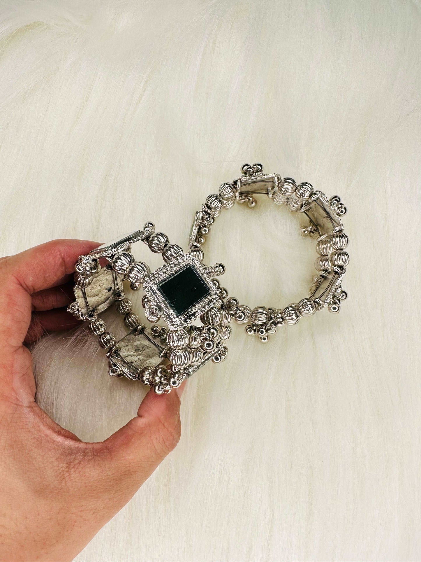 Elegant Oxidized Alloy Metal and Mirror Bangle: Trendy and Free Size