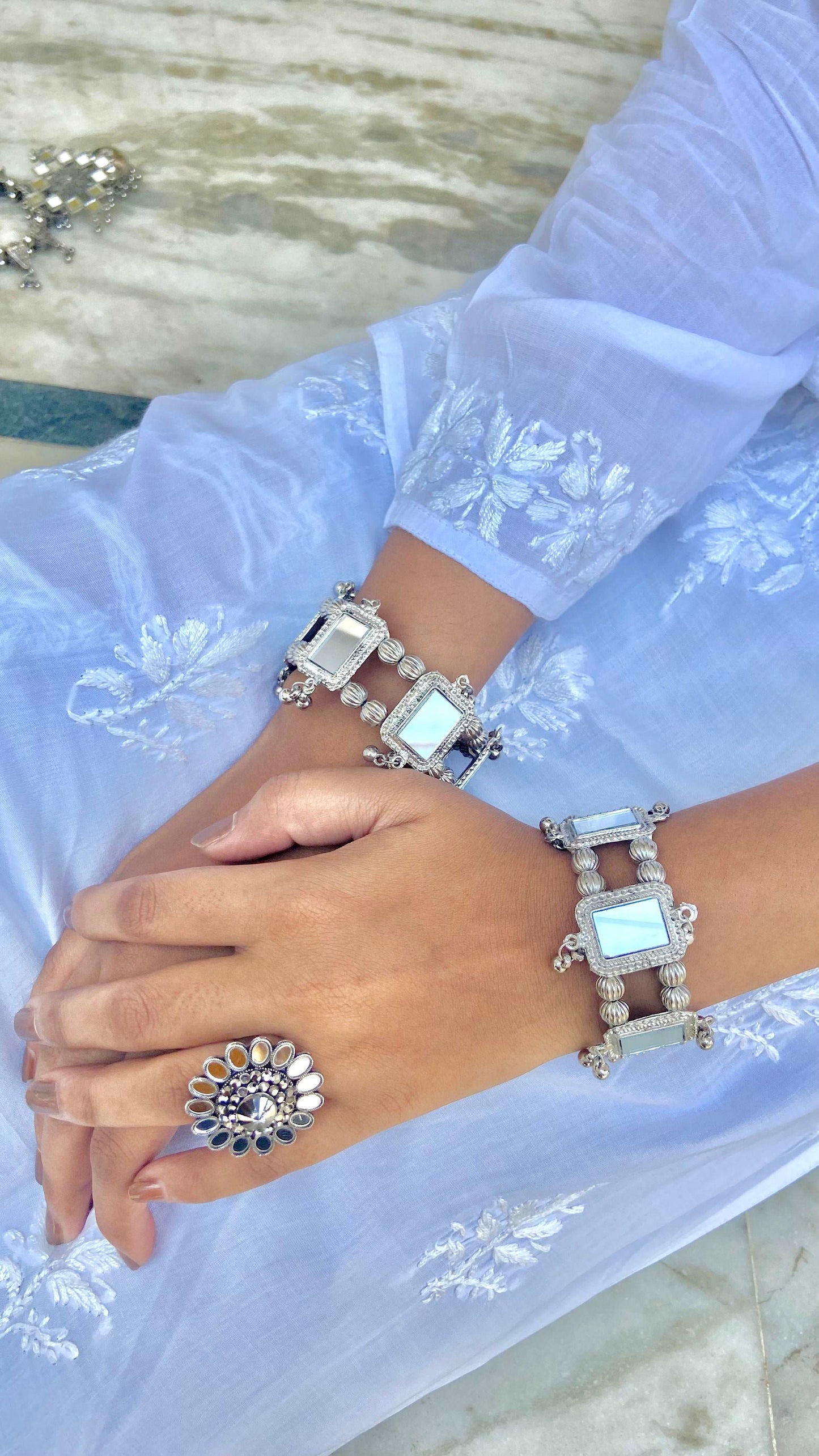 Elegant Oxidized Alloy Metal and Mirror Bangle: Trendy and Free Size
