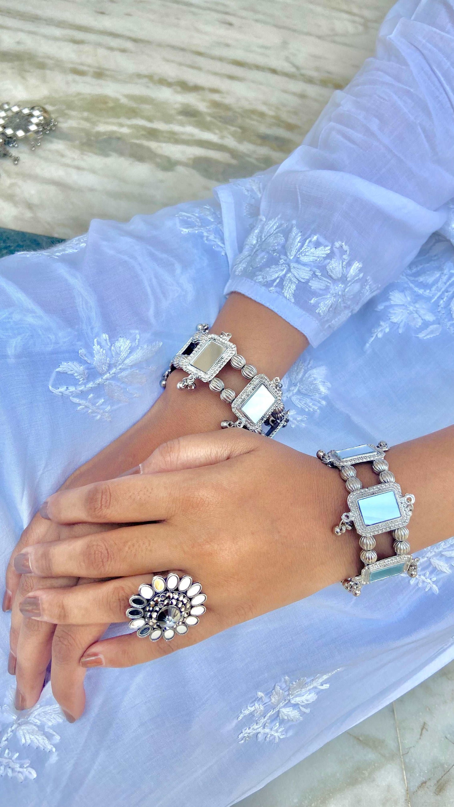 Elegant Oxidized Alloy Metal and Mirror Bangle: Trendy and Free Size