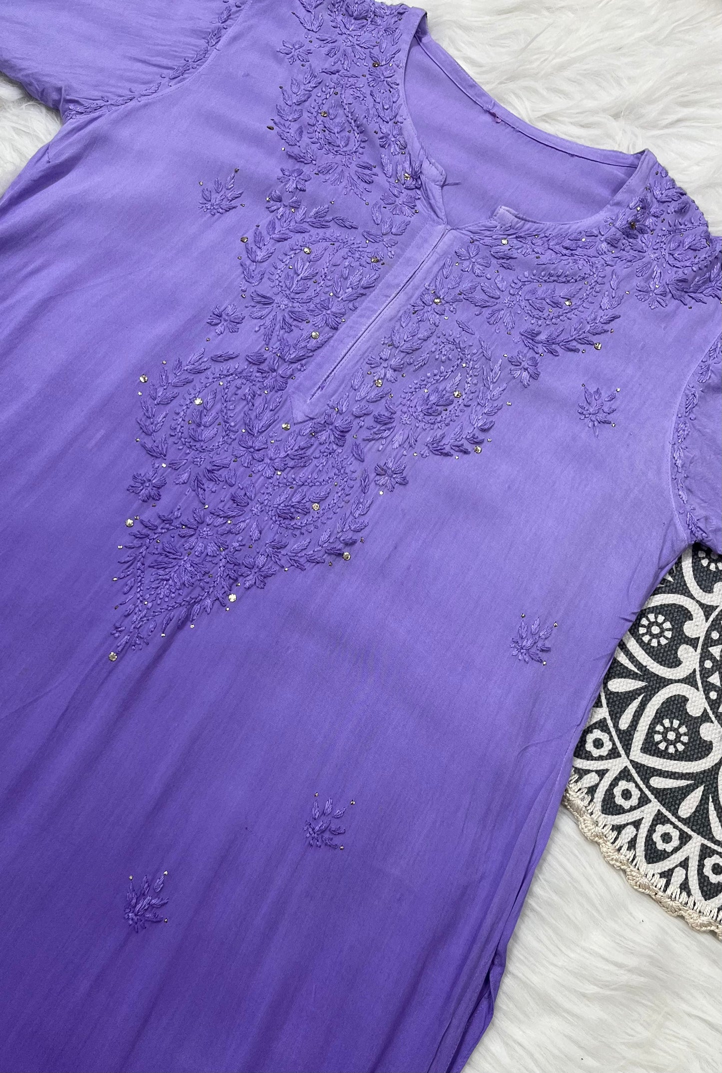Saaz Rayon Chikankari Straight Kurta With Mukaish Work