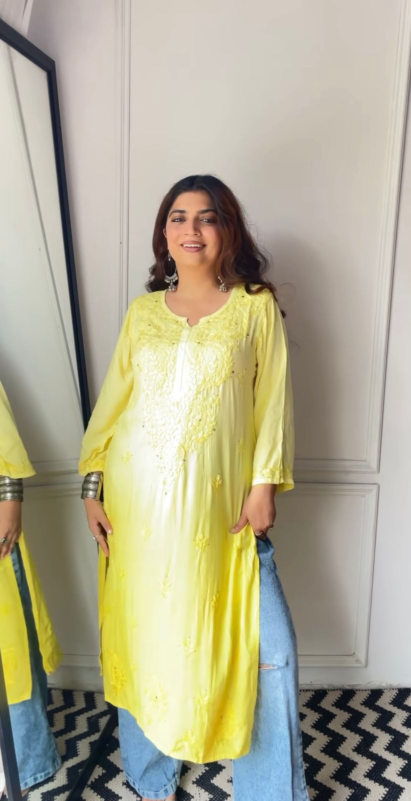 Saaz Rayon Chikankari Straight Kurta With Mukaish Work
