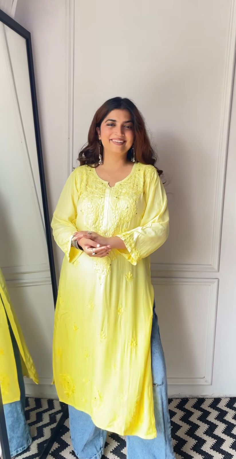 Saaz Rayon Chikankari Straight Kurta With Mukaish Work