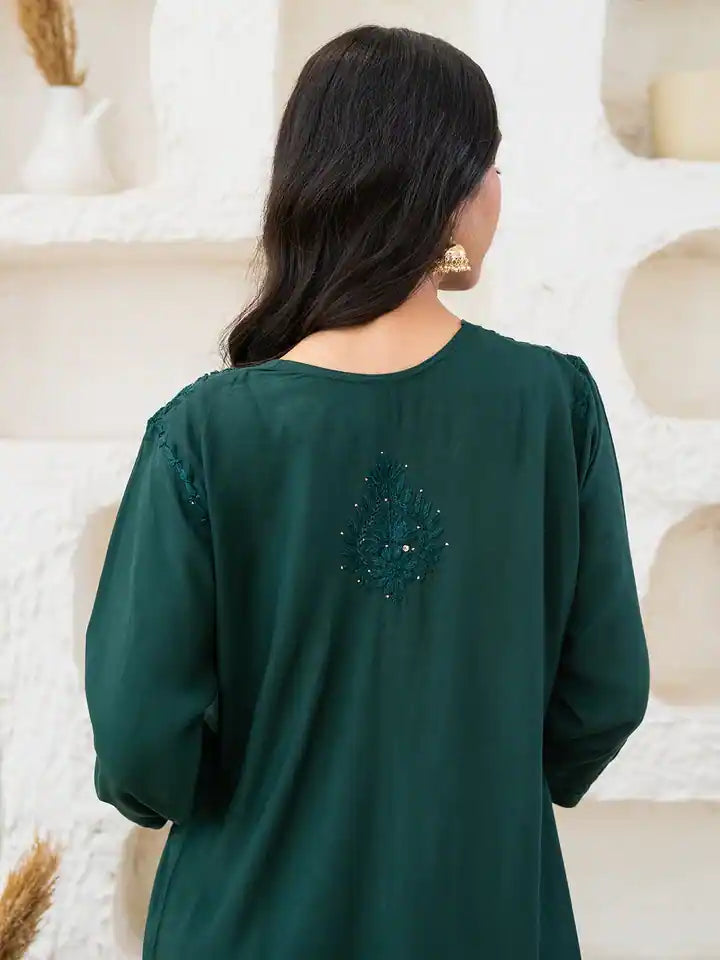 dark green