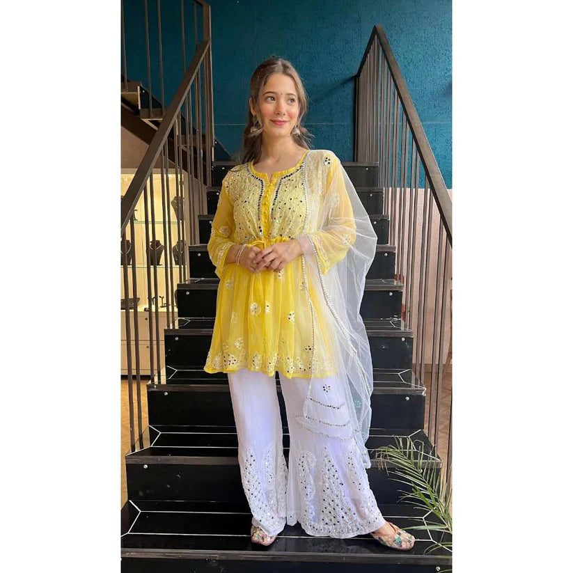 Naaz Short Gown Set