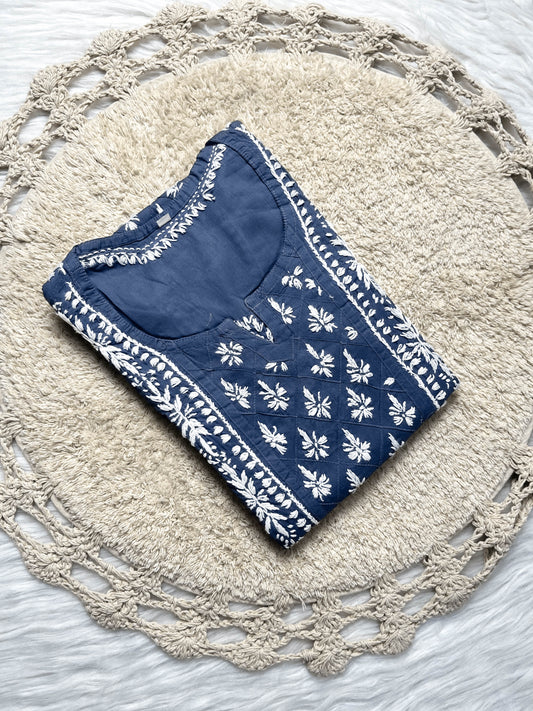 Elegant Center Panel Cotton Chikankari Kurta – Handcrafted Ethnic Grace | Store Chikankari