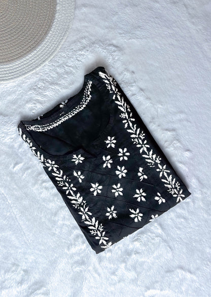 Elegant Center Panel Cotton Chikankari Kurta – Handcrafted Ethnic Grace | Store Chikankari