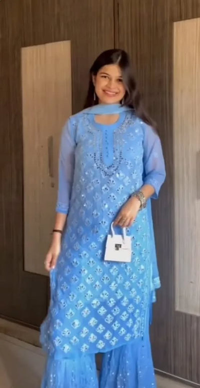 Customer photo of Esha